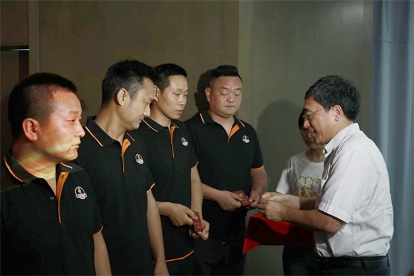“學(xué)黨史，辦實事”合肥高新區(qū)道路運輸行業(yè)工會聯(lián)合會貨車司機集中入會儀式圓滿舉行
