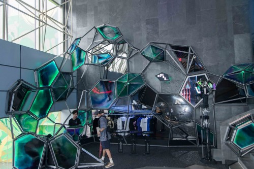 潮躍地表！抖音與盈展旗下電商合作共建線上線下國潮新消費矩陣