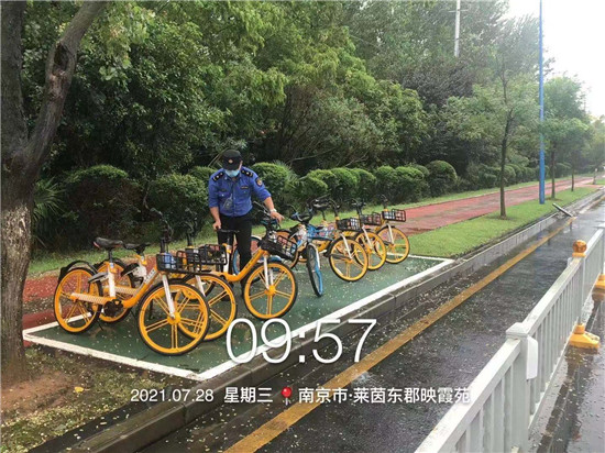 江寧高新區(qū)：迅速響應(yīng)、協(xié)同應(yīng)對(duì)迎戰(zhàn)臺(tái)風(fēng)“煙花”