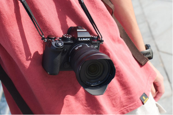 「進可攻退可守」的色彩表現(xiàn)，松下LUMIX S5拍照實測