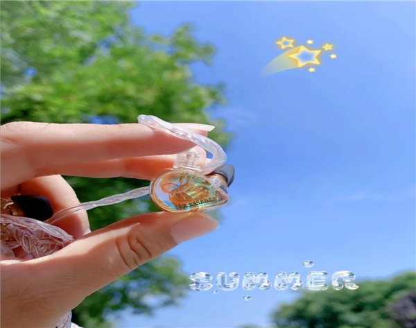 手上的Airpods突然不香了，仙女必備的有線HIFI耳機推薦來啦