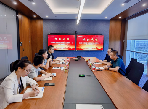 鴻合科技牽手校長智庫構(gòu)建服務(wù)型教師培訓體系