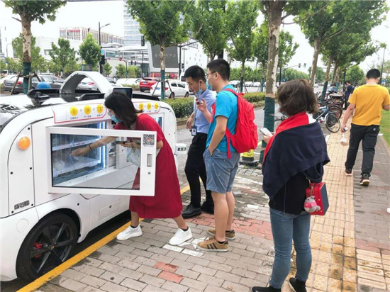 新石器無人車，余恩源的移動新零售和“到車模式”