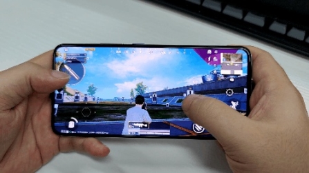 驍龍888+獨立顯示芯片，iQOO 8成為游戲愛好者最佳之選