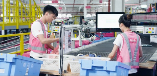 在品控質(zhì)檢這條電商生命線(xiàn)，唯品會(huì)的示范算不算標(biāo)準(zhǔn)？