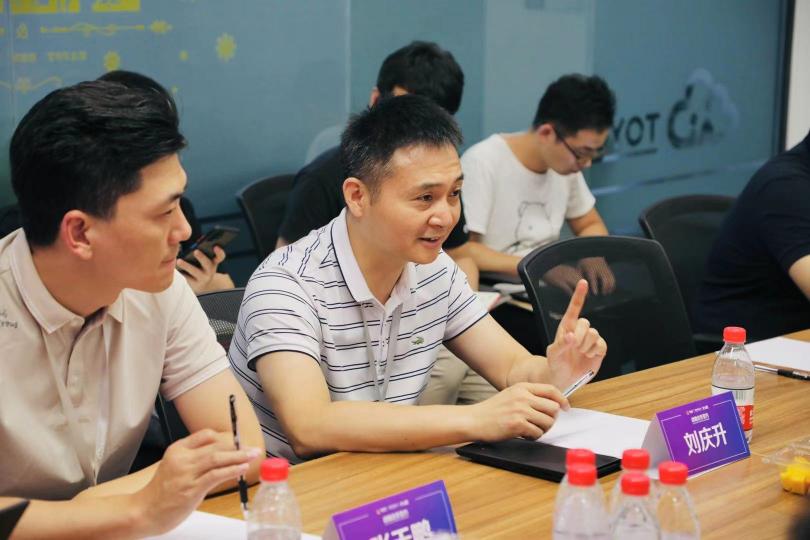 強(qiáng)強(qiáng)聯(lián)合 阿爾法蛋攜手大V店探索品牌深度運(yùn)營(yíng)路