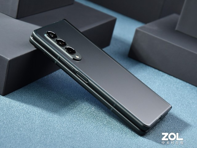 折疊屏也能防水，三星Galaxy Z Fold3全面測(cè)評(píng) 