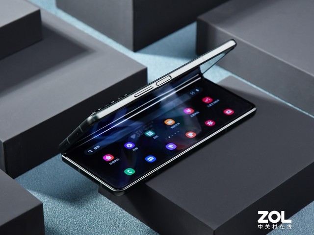 折疊屏也能防水，三星Galaxy Z Fold3全面測(cè)評(píng) 