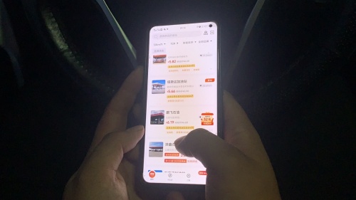 團油：順風(fēng)出行，善意相伴，90后拼車小哥二三事