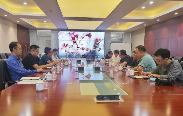 河北省深州市市長于波一行到有屋參觀考察