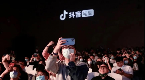 iPhone 13首發(fā)，哪里才是新品真香土壤？