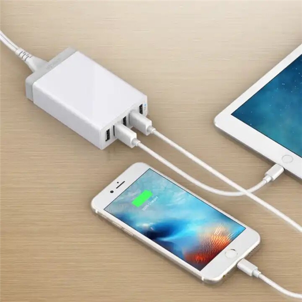 完美的家庭充電中樞——Anker安克25W 5口USB蘋果手機(jī)充電器