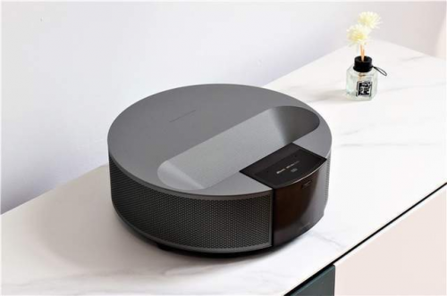 對(duì)比堅(jiān)果O1 Pro，新鮮發(fā)布的峰米R(shí)1 Nano更值得期待