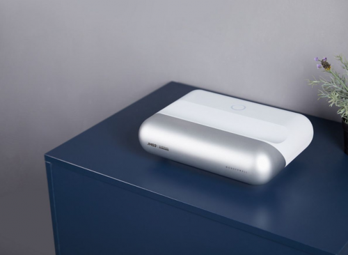 對(duì)比堅(jiān)果O1 Pro，新鮮發(fā)布的峰米R(shí)1 Nano更值得期待