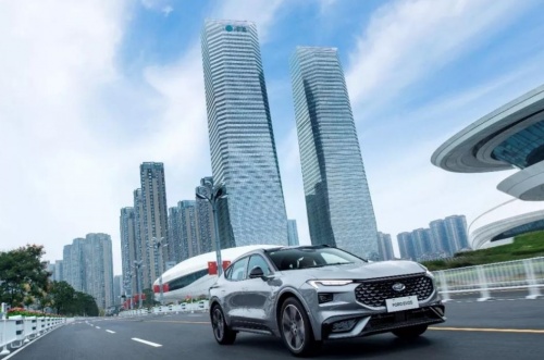 C-V2X商用落地照進(jìn)現(xiàn)實(shí)，中國車企如何變道超車？