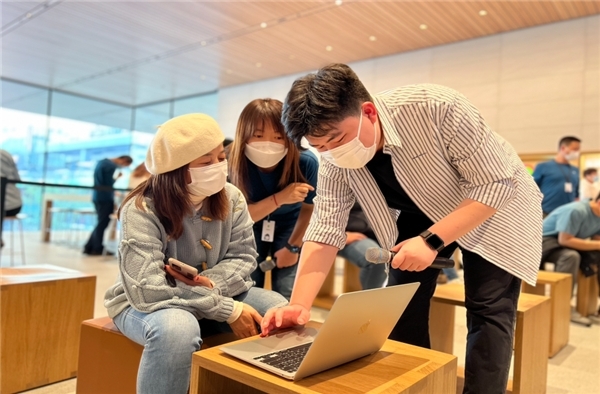 剪映和Apple聯(lián)合打造課程，助力小微企業(yè)提升短視頻營銷能力