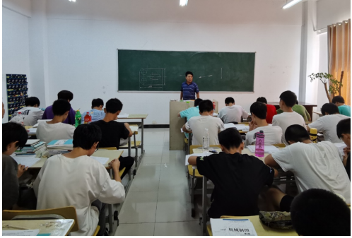 銳捷智慧教室：助力實(shí)踐課堂，鍛造大國(guó)工匠
