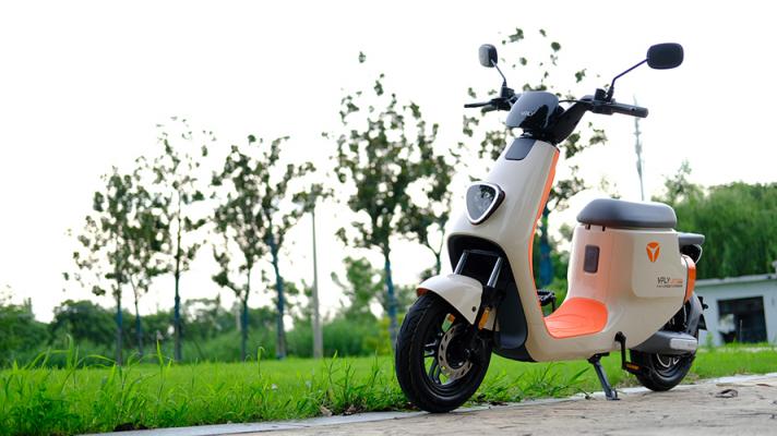 雅迪電動車VFLY L100 MAX電動車評測：高顏值、高性能的高端騎行體驗