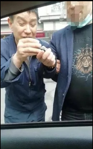 嘀嗒出行熱心的哥完璧歸趙！ 下班后騎單車送還遺失物品