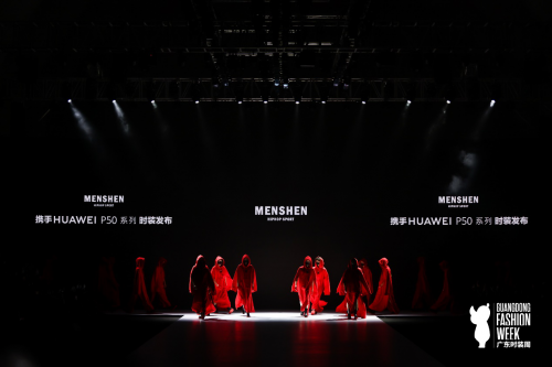 MENSHEN HIPHOPSPORT時(shí)裝發(fā)布掀起閉幕晚會(huì)高潮