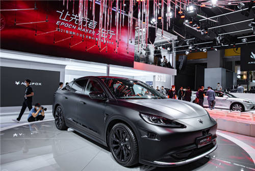 鴻蒙量產(chǎn)第一車，極狐汽車即將亮相昆明國際車展