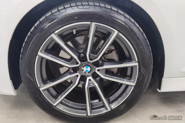 打卡安徽二手車界“沃爾瑪” 優(yōu)信合肥大賣場(chǎng)買車就是爽