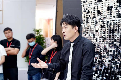 從辛選集團的發(fā)展，看辛巴的戰(zhàn)略洞察