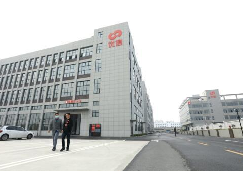 接近年關，優(yōu)信二手車合肥賣場持續(xù)火爆