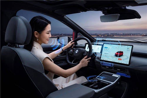 “我們提車?yán)?！”合?chuàng)Z03正式交付，不負(fù)等待