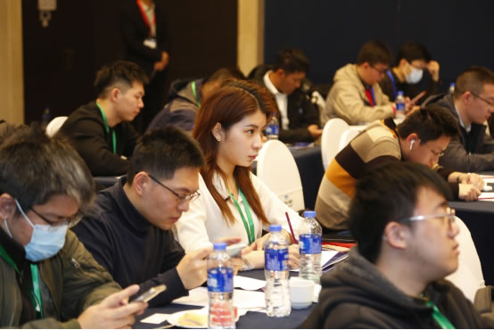 2021云計算與數(shù)字化領導者創(chuàng)新論壇在滬成功召開！362.jpg