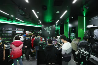 把開業(yè)儀式玩出新花樣的雷蛇，如何撩動年輕“躁”點？816.jpg