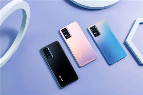 1399元起，vivo Y55s憑6000mAh大電池成新續(xù)航標(biāo)桿
