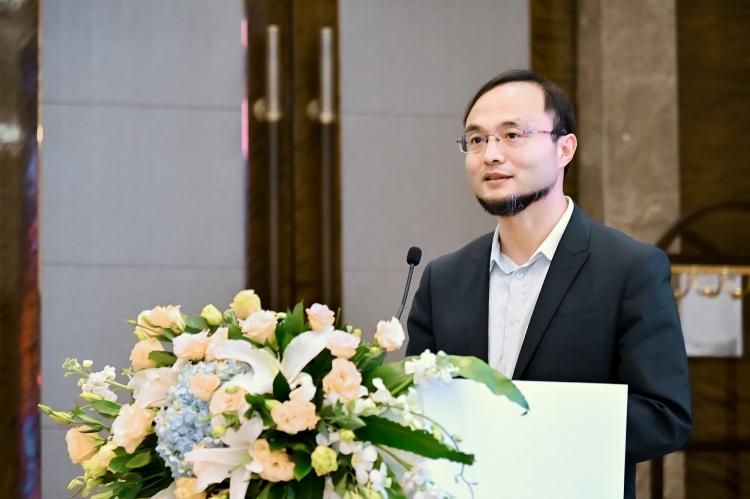 華為云發(fā)布汽車行業(yè)整體服務(wù)策略，助力車企“造好車”，“賣好車”，“用好車”