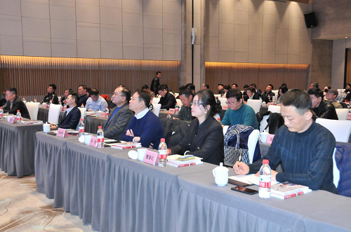 東極定位咨詢點(diǎn)評西貝莜面村：戰(zhàn)略定位過于聚焦，面臨五大發(fā)展困局