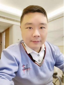 KK直播“輪椅上的歌者”小磊！打破18歲死亡魔咒，活出第二人生