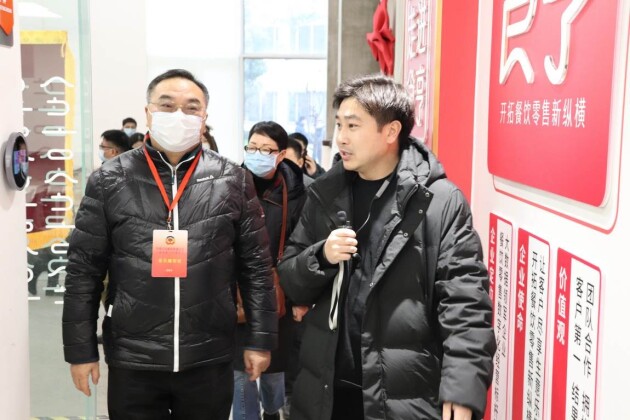 食亨高速發(fā)展受關(guān)注，上海市政協(xié)領(lǐng)導(dǎo)帶隊(duì)視察