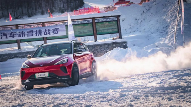 無(wú)懼-20℃極寒挑戰(zhàn)，極狐阿爾法T全地形實(shí)力出圈！