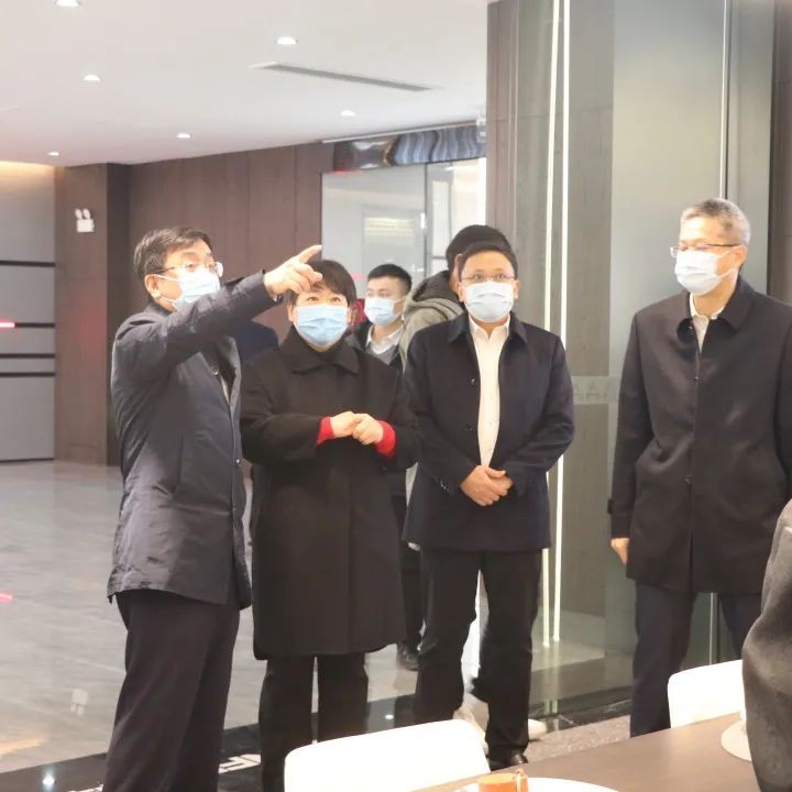 紹興市委副書記、代市長施惠芳一行蒞臨集成灶10大品牌帥豐調(diào)研指導(dǎo)！