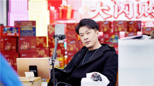 直播電商正式踏入合規(guī)化拐點(diǎn)，辛巴辛有志將迎來新發(fā)展周期