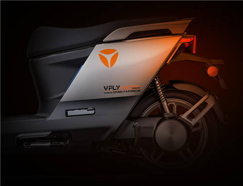 6990 元至 19800元，雅迪高端 VFLY 系列電動(dòng)車發(fā)布