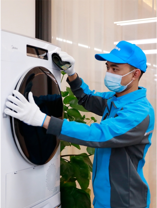 美的周磊談京東電器藍(lán)盾計劃：消費(fèi)者體驗至上 電器服務(wù)要升級