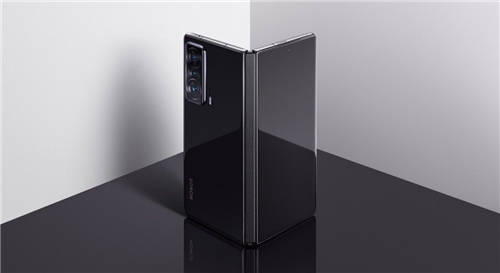 火爆程度遠超oppo find n！榮耀折疊屏一機難求