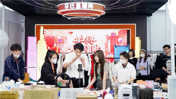 從辛巴的用戶思維，看雙重維度下的直播電商運(yùn)營方法