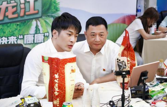 為促進(jìn)企業(yè)公益事業(yè)發(fā)展，辛選創(chuàng)始人辛巴辛有志持續(xù)發(fā)力公益直播