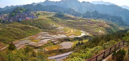 度假到丹寨，體驗古香古色的民族風(fēng)情，與丹寨人民共度佳節(jié)