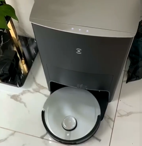 掃地機器人十大排名哪個牌子好？大牌口碑最佳型號你知道嗎？