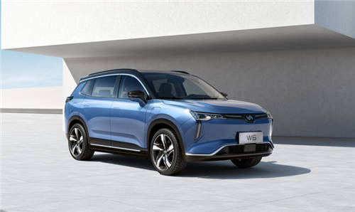 威馬W6汽車(chē)為你帶來(lái)好開(kāi)、好用、好玩的駕乘新體驗(yàn)