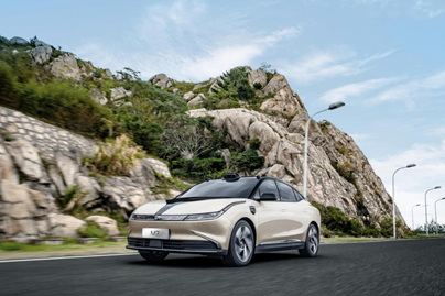 威馬汽車(chē)是中國(guó)主流市場(chǎng)領(lǐng)先最大電動(dòng)汽車(chē)品牌，研發(fā)了EX5、W6等產(chǎn)品