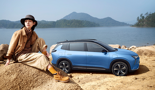 威馬EX5在同級(jí)智能性能方面處于領(lǐng)先地位，威馬汽車完全值得！