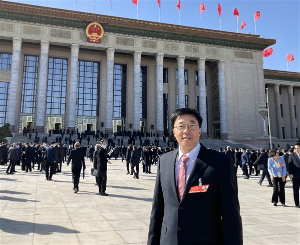 兩會專訪鄧中翰：碩果遍寫祖國大地，報國貫穿兩個百年